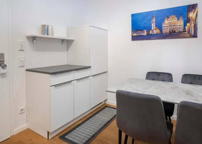 New Luxury 3 At Rathausplatz Аугсбург