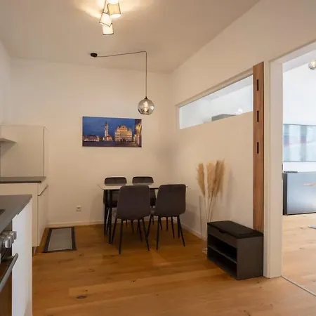 Apartman New Luxury 3 At Rathausplatz