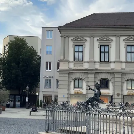 Goldenkey-suites - Luxury 'leopold Mozart' - 3 - Air Conditioning - Prime Location Rathausplatz * Augsburg